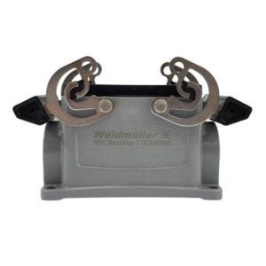 Embase                   en saillie pour prise 10 broches • 4 verrous