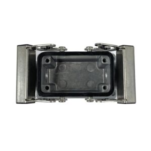 Embase                   en saillie pour prise 10 broches • 4 verrous